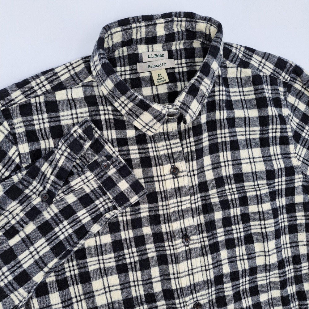 L.L.Bean Relaxed Fit Flannel Shirt Mens M 100% Cotton Black Plaid Button Up